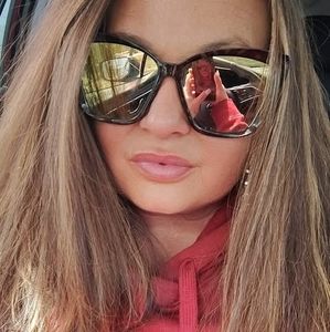 Meet your Posher, Brandy